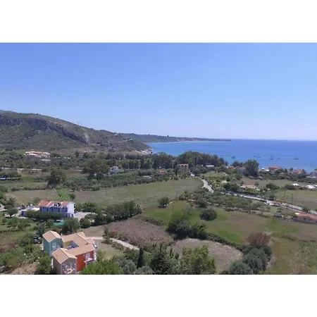 Appartement Makis Lighthouse 9 *