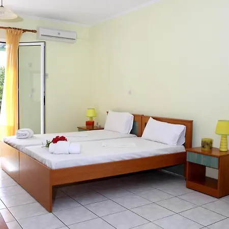 Appartement Makis Lighthouse 9 *